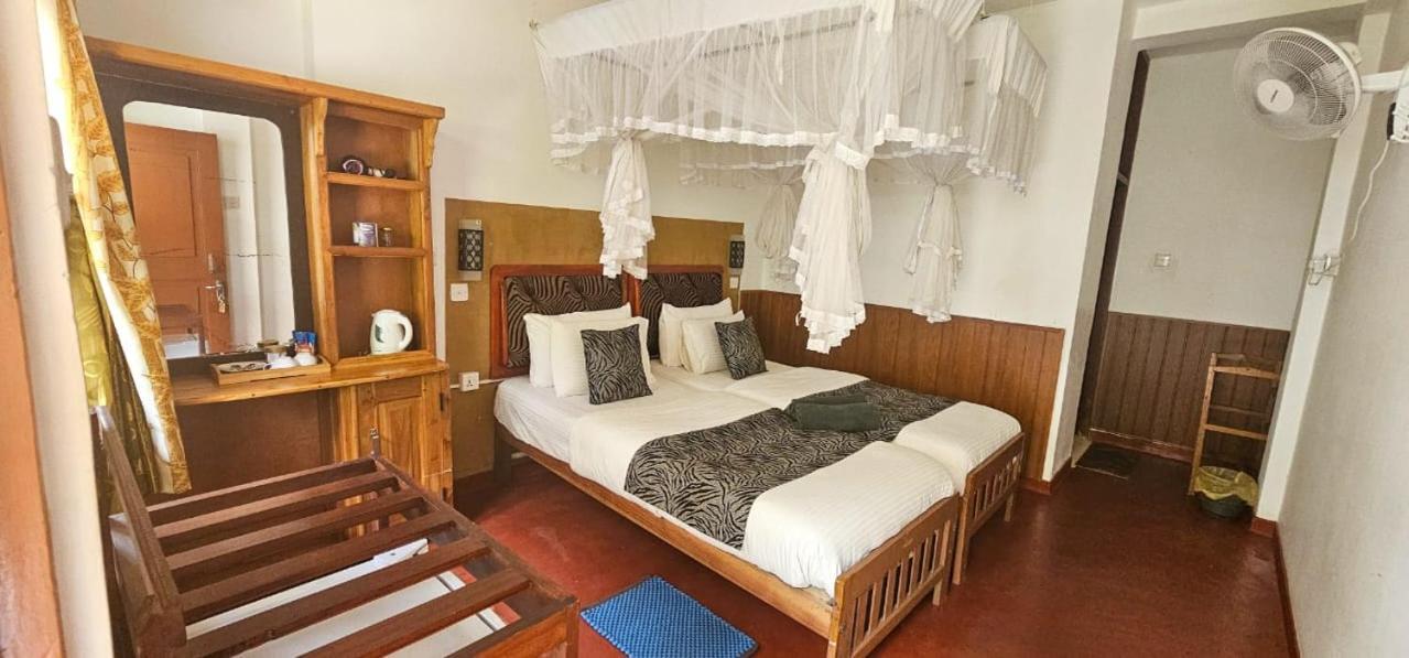 Hilltop Guest House エッラ エクステリア 写真